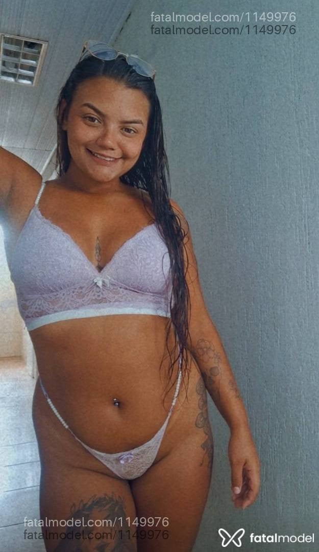 Acompanhante mulher com cabelo castanho de olhos castanhos - Joice