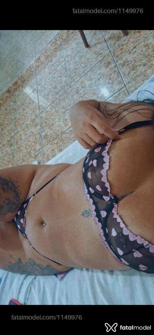 Acompanhante mulher com cabelo castanho de olhos castanhos - Joice