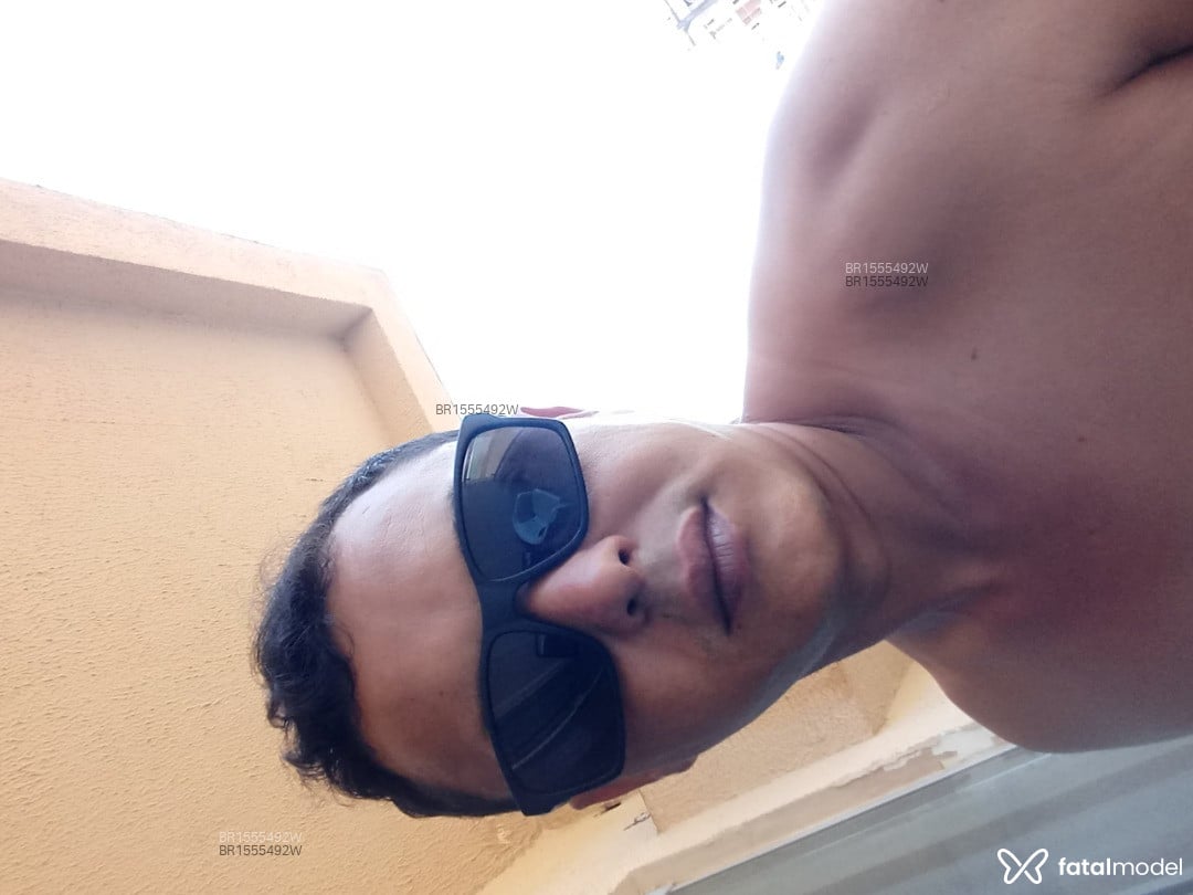 Acompanhante homem morena (o) de olhos castanhos em Porto Velho - Julio mps