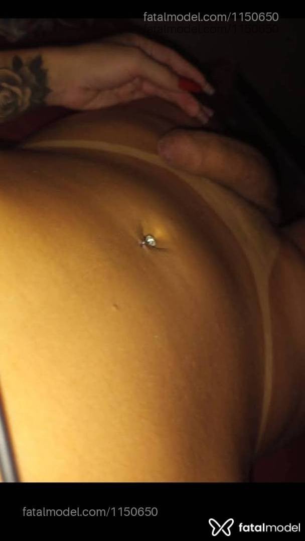 Acompanhante mulher trans morena (o) de olhos castanhos - Gabriela Santos
