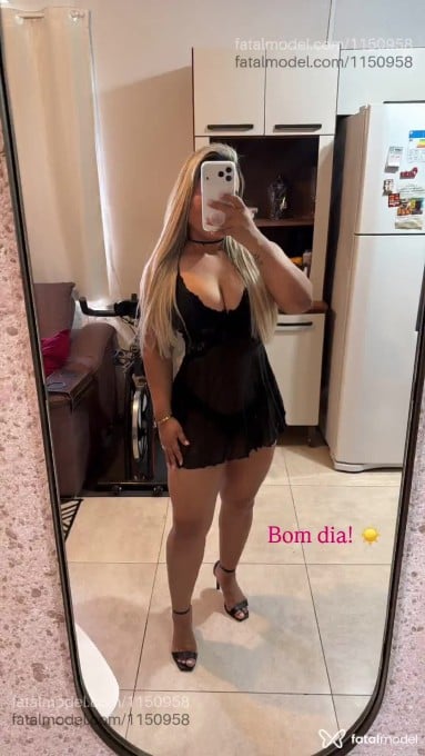Acompanhante mulher loira (o) de olhos castanhos em Juara - Isabella