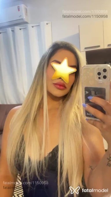 Acompanhante mulher loira (o) de olhos castanhos em Juara - Isabella