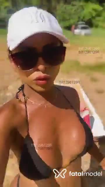 Acompanhante travesti com cabelo castanho de olhos castanhos em Atibaia Acompanhante travesti com cabelo castanho de olhos castanhos em Atibaia - Amanda Souza
