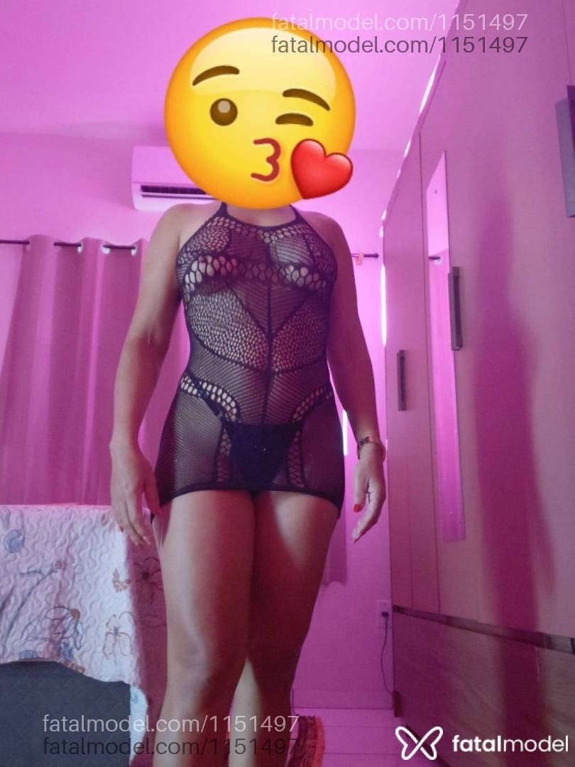 Acompanhante mulher morena (o) de olhos pretos - Leticia