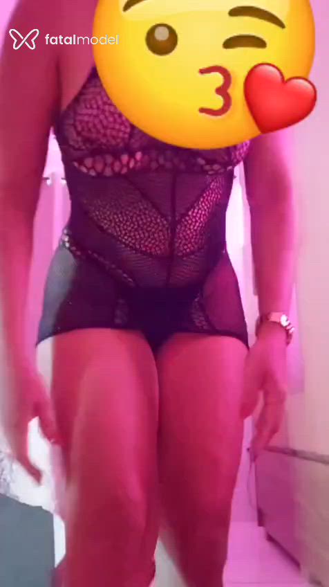 Acompanhante mulher morena (o) de olhos pretos - Leticia