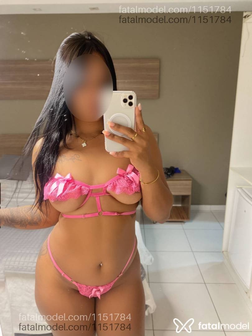 Acompanhante mulher morena (o) de olhos castanhos - Mirella Cartier