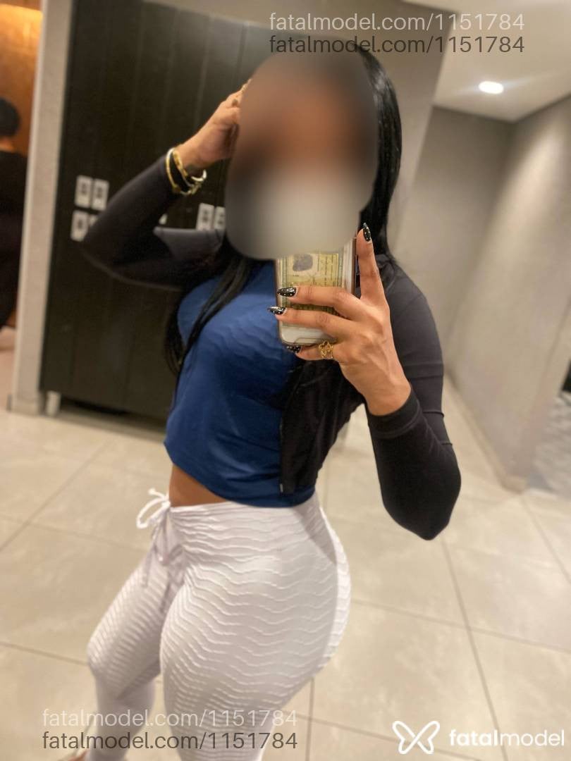 Acompanhante mulher morena (o) de olhos castanhos - Mirella Cartier