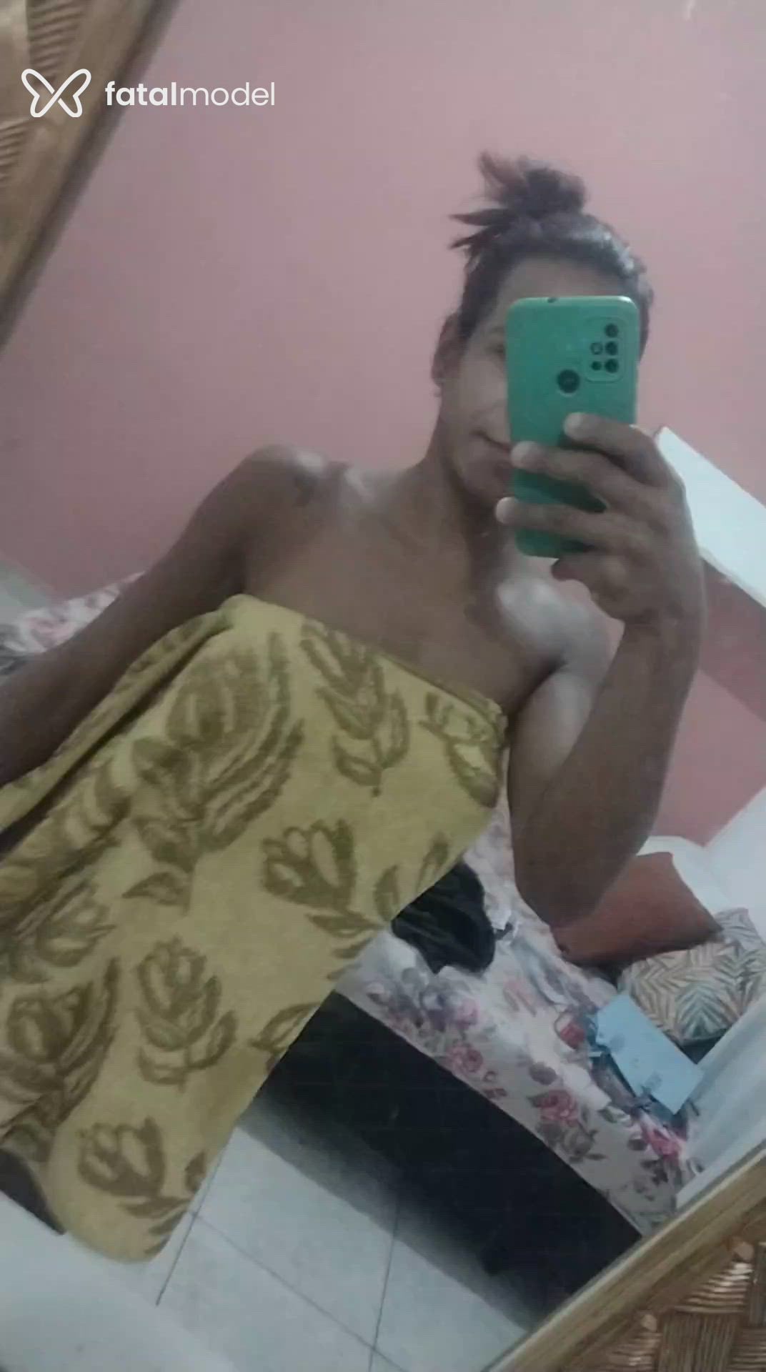 Acompanhante mulher trans morena (o) de olhos castanhos - Veronyca Novais
