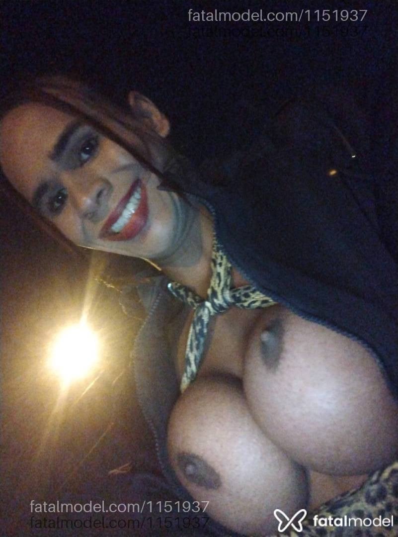 Acompanhante mulher trans morena (o) de olhos castanhos - Veronyca Novais
