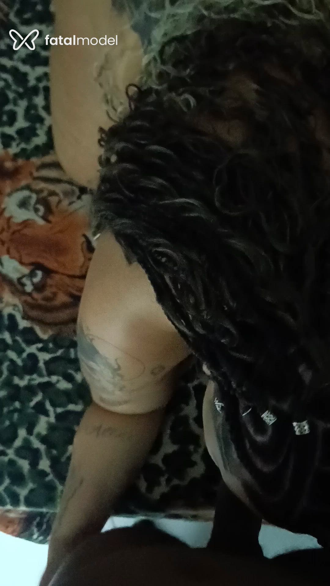 Acompanhante mulher morena (o) de olhos verdes - Kamila Melo
