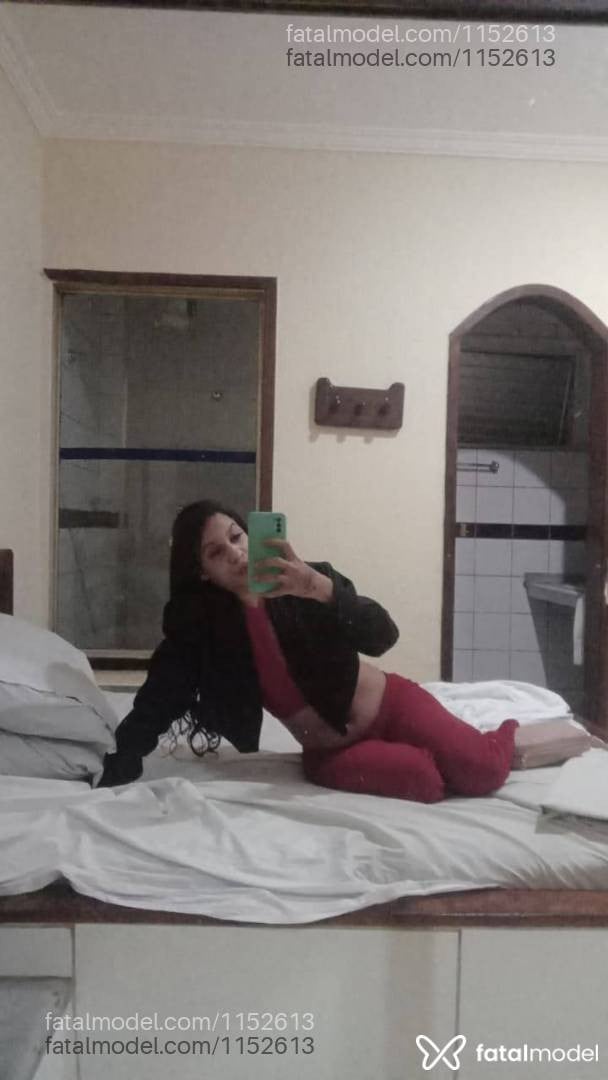 Acompanhante mulher morena (o) de olhos castanhos em Belo Horizonte - Emmanuelle