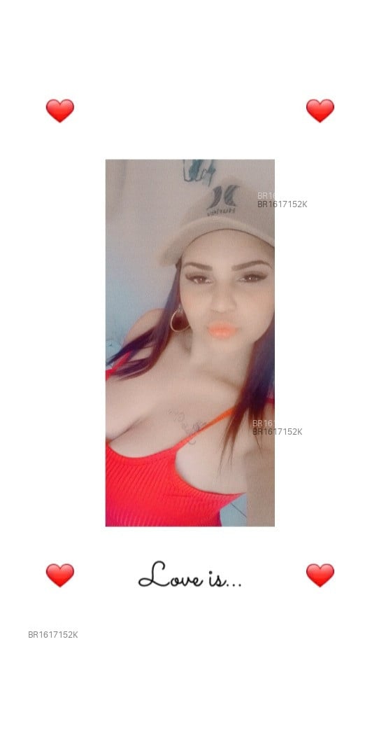 Acompanhante mulher com cabelo castanho de olhos castanhos - Lauren Monteiro Acompanhante mulher com cabelo castanho de olhos castanhos - Lauren Monteiro