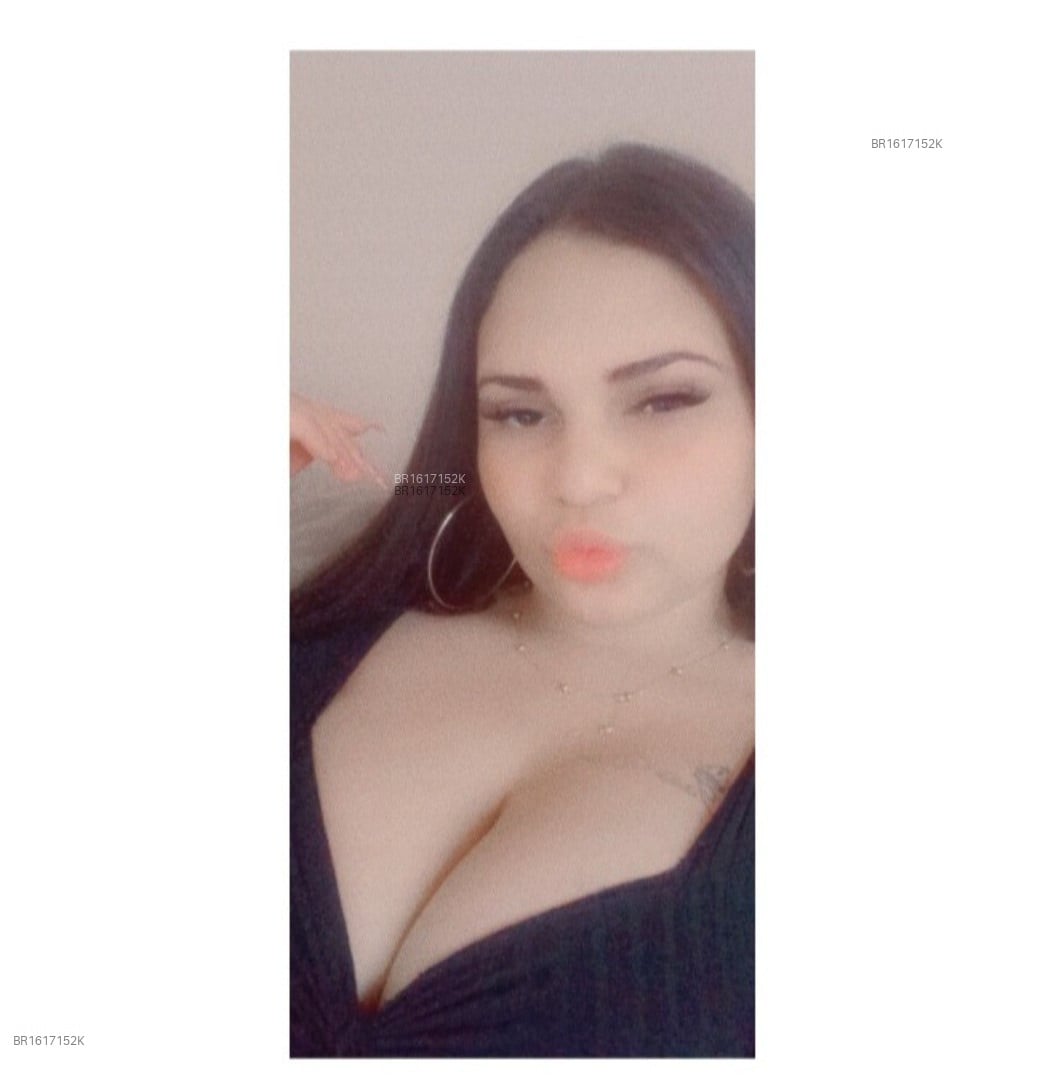 Acompanhante mulher com cabelo castanho de olhos castanhos - Lauren Monteiro Acompanhante mulher com cabelo castanho de olhos castanhos - Lauren Monteiro