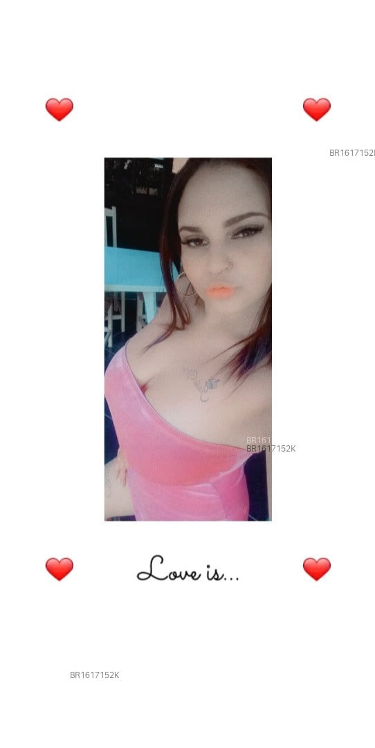 Acompanhante mulher com cabelo castanho de olhos castanhos - Lauren Monteiro Acompanhante mulher com cabelo castanho de olhos castanhos - Lauren Monteiro