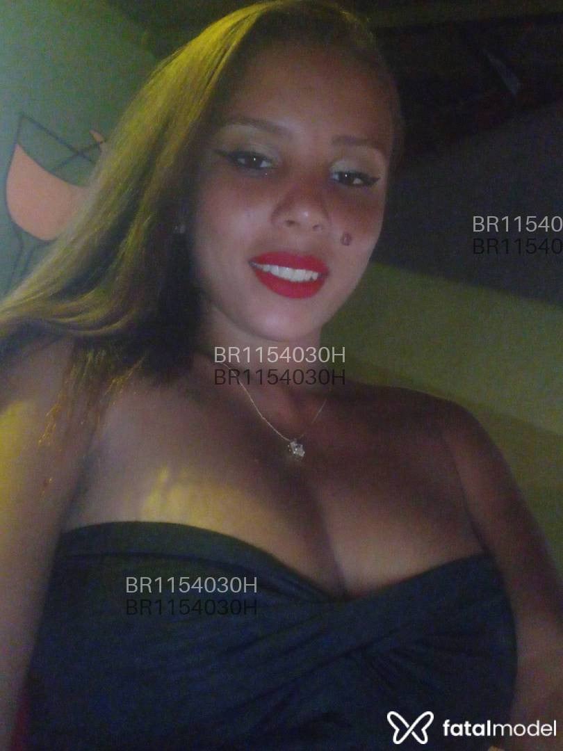 Acompanhante mulher loira (o) de olhos castanhos em Machadinho D'oeste Acompanhante mulher loira (o) de olhos castanhos em Machadinho D'oeste - Cristal