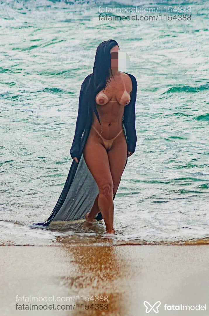 Acompanhante mulher com cabelo castanho de olhos castanhos - Larissa Andrade