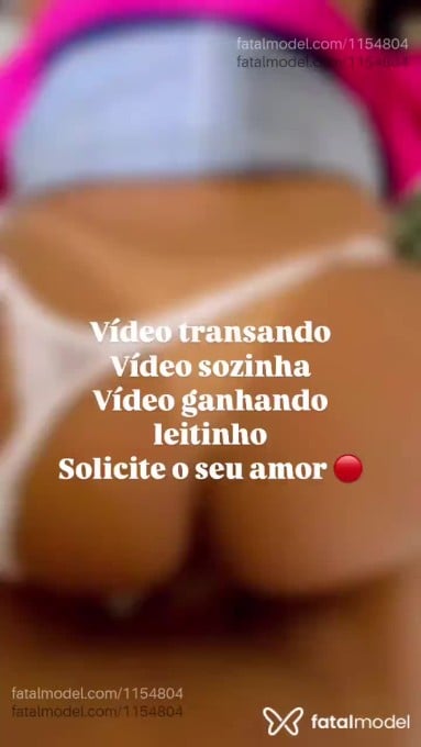 Acompanhante mulher com cabelo castanho de olhos verdes em Virtual - Pietra