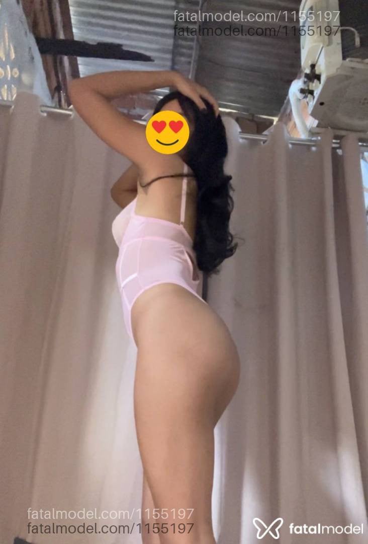 Acompanhante mulher morena (o) de olhos pretos - Fernanda Nanda