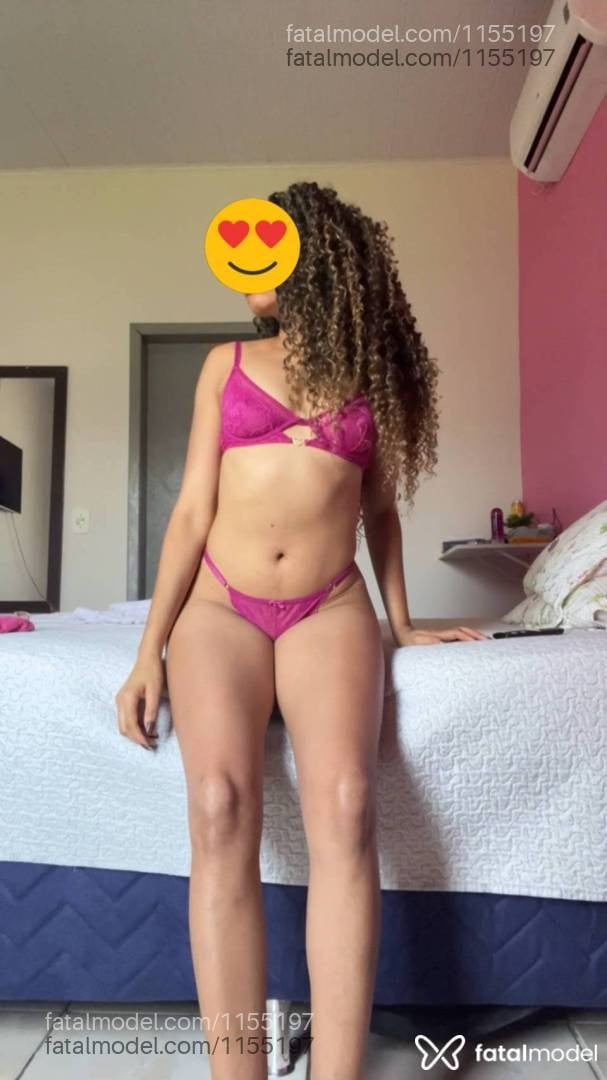 Acompanhante mulher morena (o) de olhos pretos - Fernanda Nanda