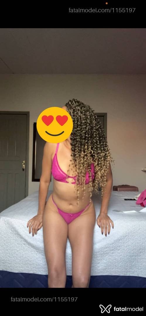 Acompanhante mulher morena (o) de olhos pretos - Fernanda Nanda