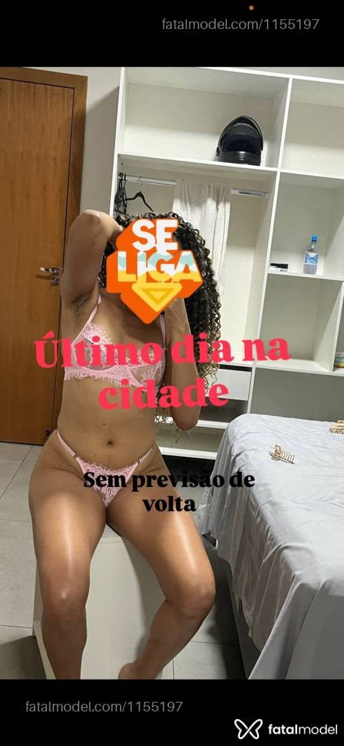Acompanhante mulher morena (o) de olhos pretos - Fernanda Nanda