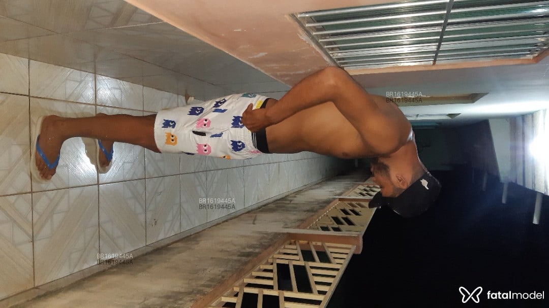 Acompanhante homem morena (o) de olhos castanhos em Gaspar Acompanhante homem morena (o) de olhos castanhos em Gaspar - Adrianinho