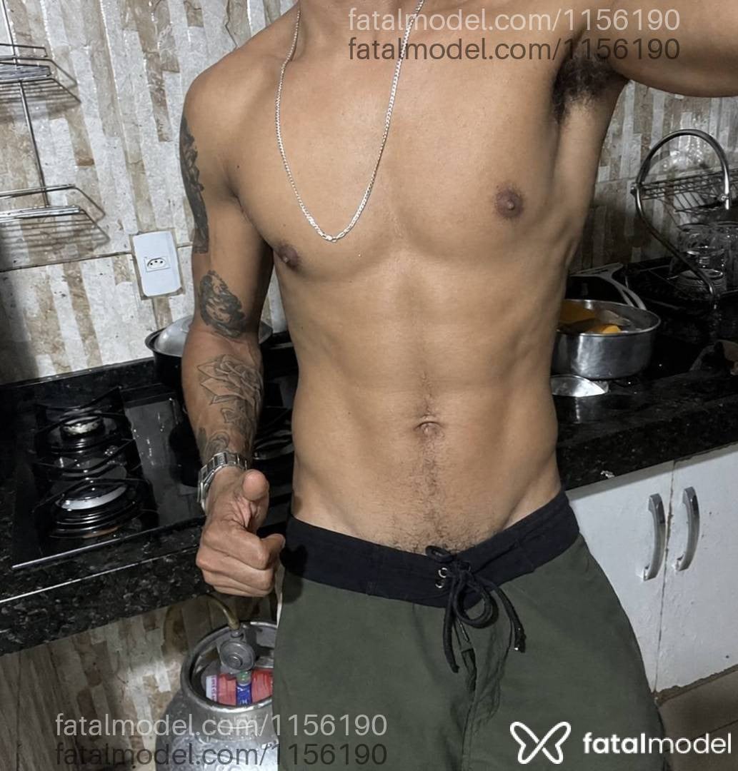 Acompanhante homem morena (o) de olhos castanhos - Guilherme