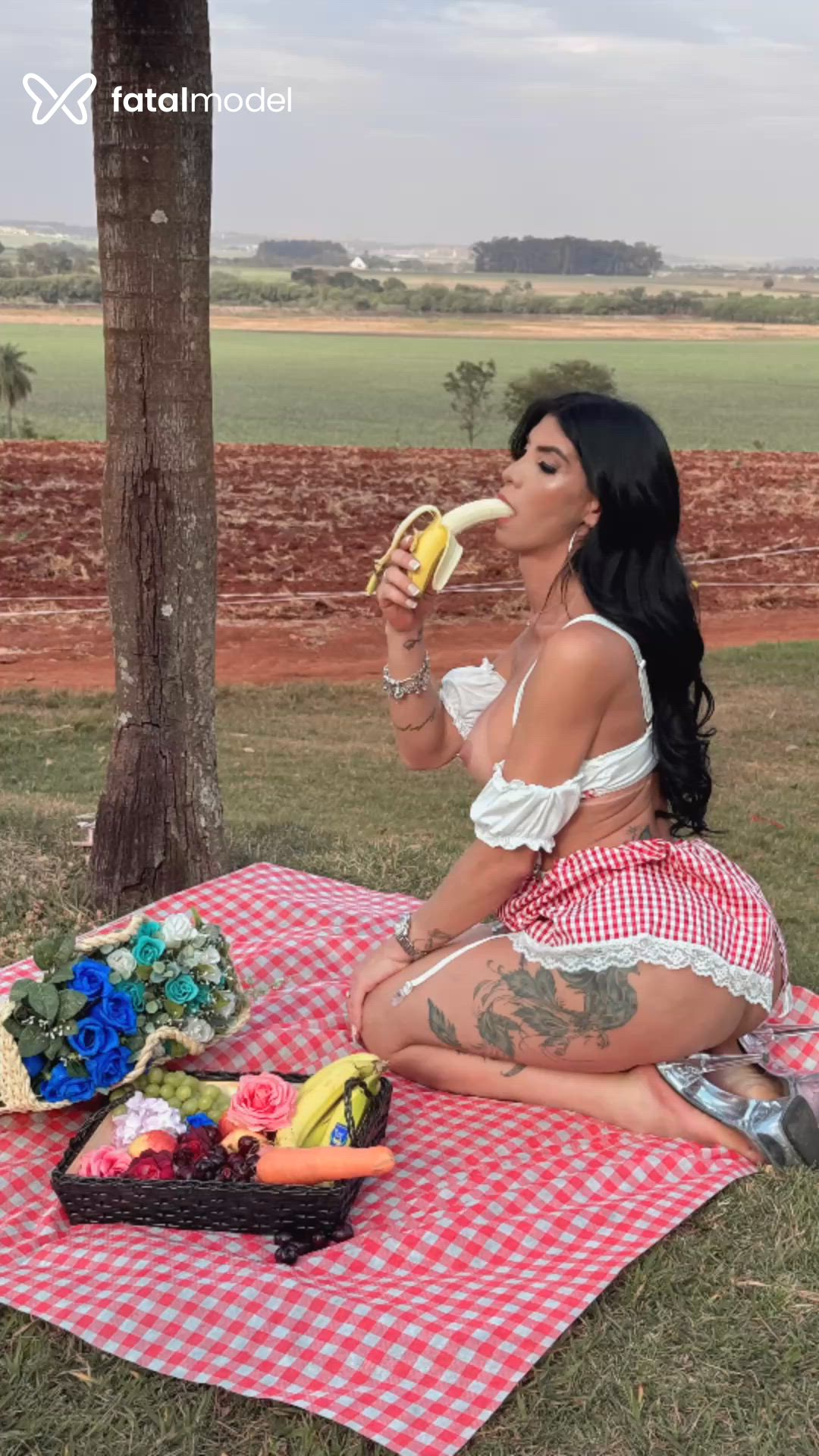 Acompanhante travesti morena (o) de olhos castanhos - Kamyla Ribeiro