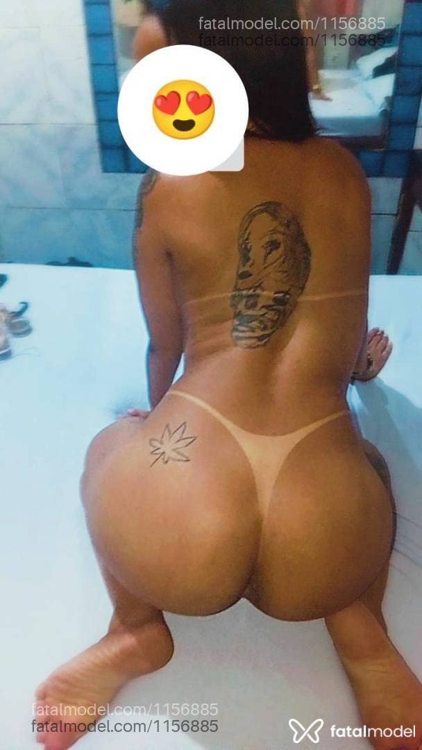Acompanhante mulher com cabelo castanho de olhos pretos - Beatriz Valentin