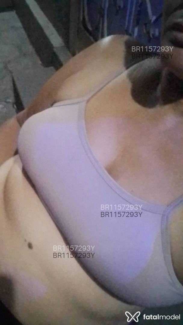 Acompanhante mulher com cabelo castanho de olhos castanhos - JULIANA FERREIRA Acompanhante mulher com cabelo castanho de olhos castanhos - JULIANA FERREIRA