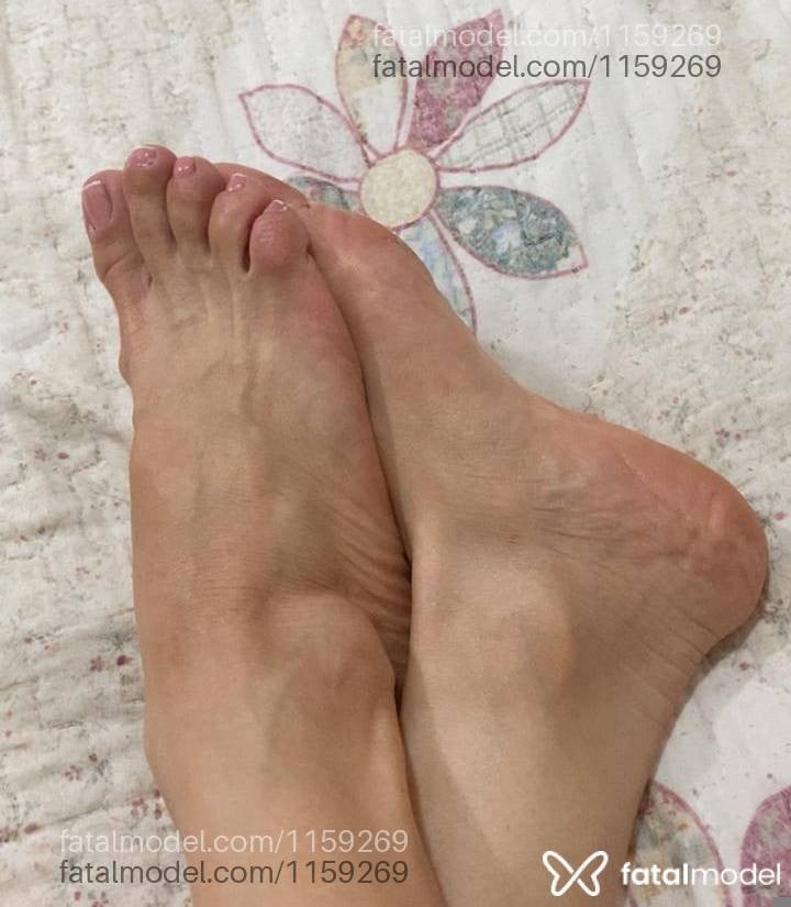 Acompanhante mulher com cabelo castanho de olhos castanhos - Amanda Dutra