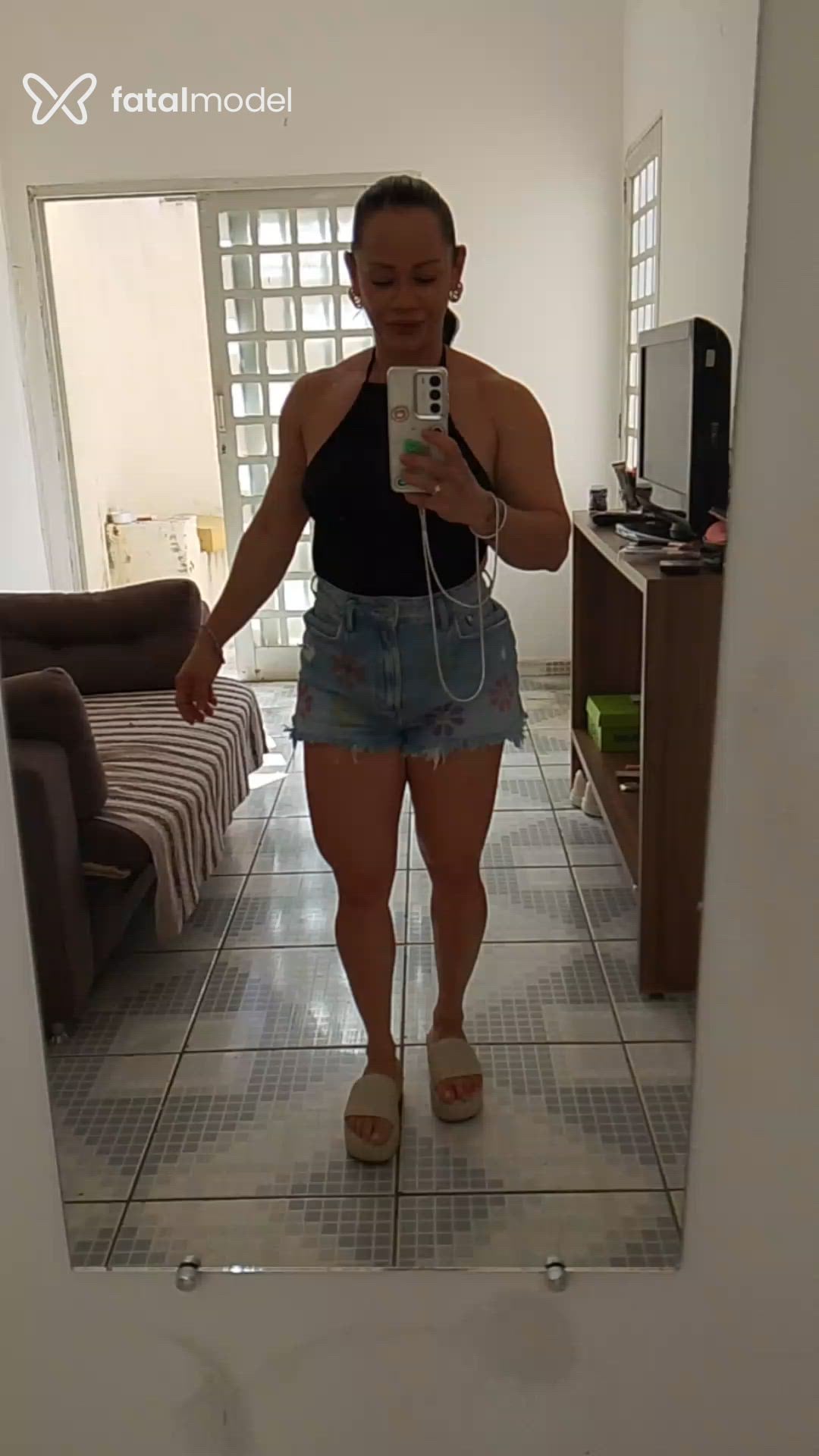 Acompanhante mulher com cabelo castanho de olhos castanhos - Amanda Dutra
