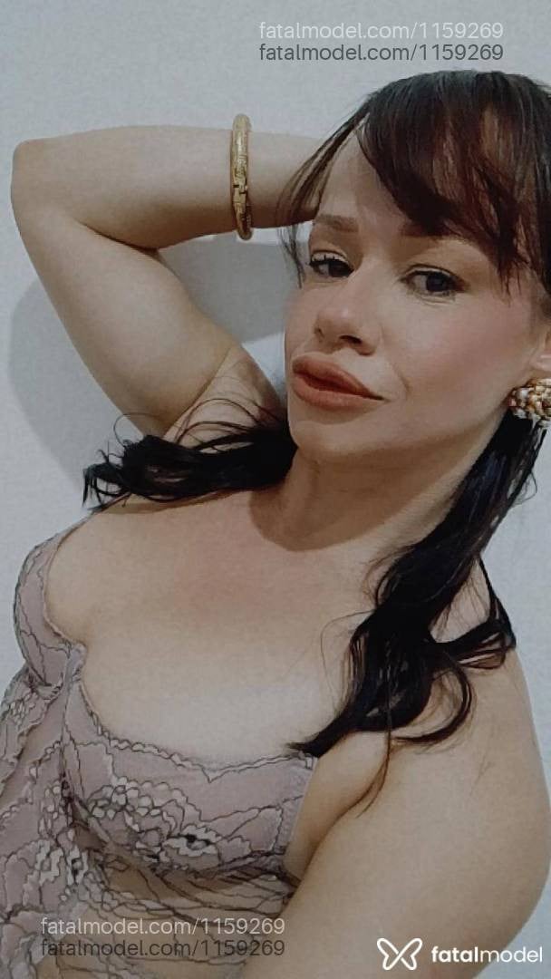 Acompanhante mulher com cabelo castanho de olhos castanhos - Amanda Dutra