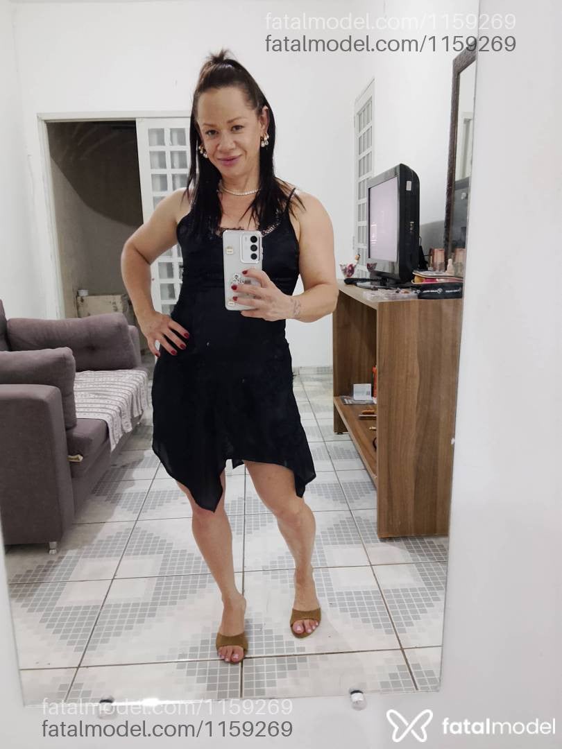 Acompanhante mulher com cabelo castanho de olhos castanhos - Amanda Dutra