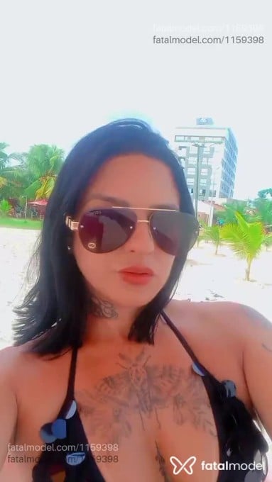 Acompanhante mulher com cabelo castanho de olhos castanhos em Natal Acompanhante mulher com cabelo castanho de olhos castanhos em Natal - Laís Campos
