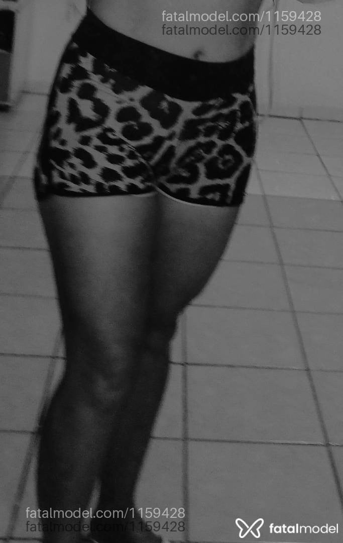 Acompanhante mulher morena (o) de olhos pretos - Rayssa
