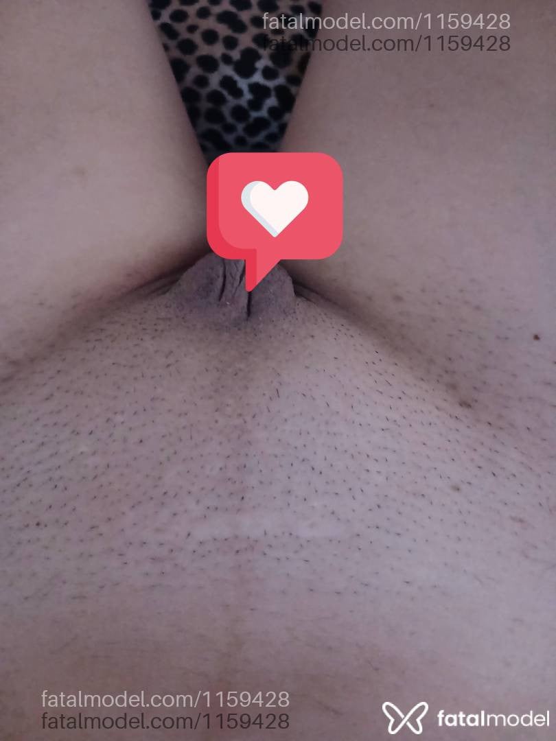 Acompanhante mulher morena (o) de olhos pretos - Rayssa