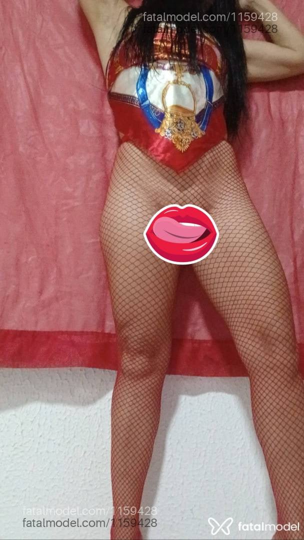 Acompanhante mulher morena (o) de olhos pretos - Rayssa