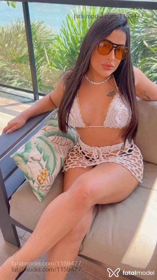 Acompanhante mulher com cabelo castanho de olhos castanhos - Emilin Fonseca
