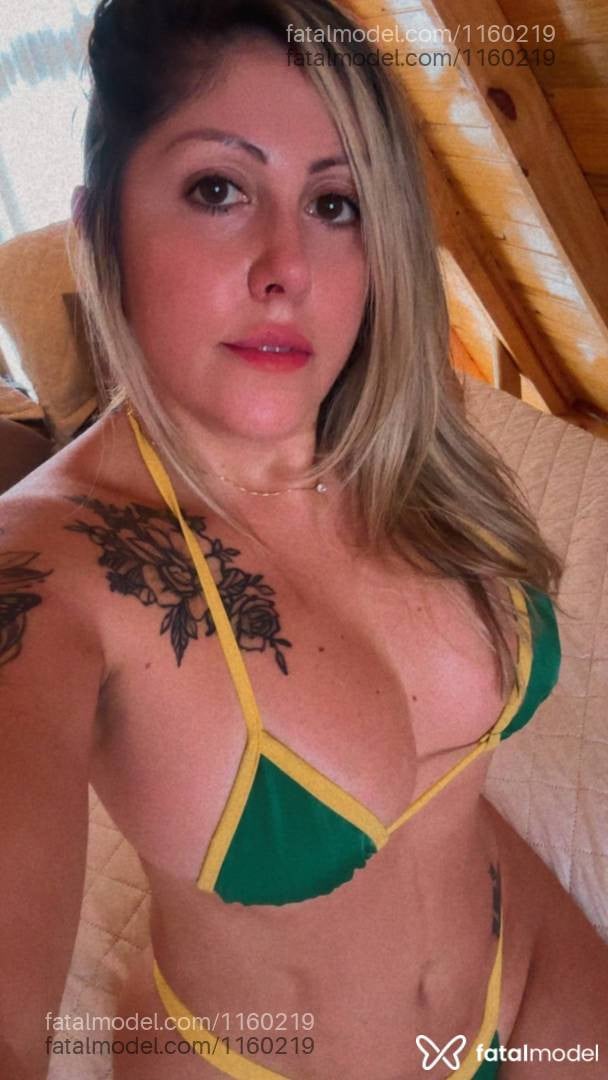 Acompanhante mulher loira (o) de olhos mel em Rio do Sul - Marieli