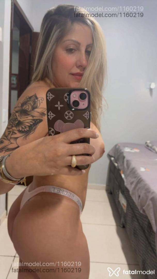 Acompanhante mulher loira (o) de olhos mel em Rio do Sul - Marieli