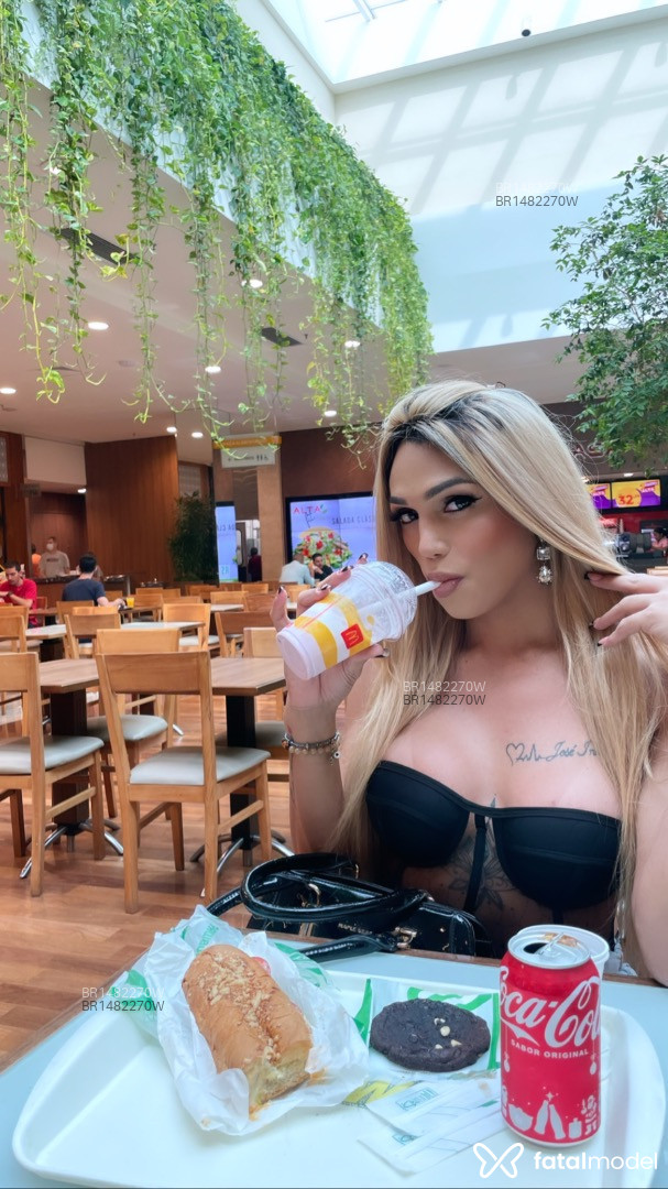 Acompanhante mulher trans loira (o) de olhos castanhos em Recife - Ludmylla Reis