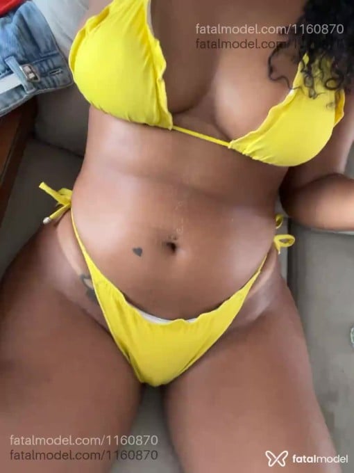 Acompanhante mulher morena (o) de olhos castanhos em Patos Acompanhante mulher morena (o) de olhos castanhos em Patos - Gpereira