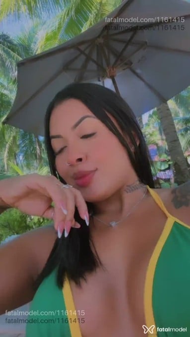 Acompanhante mulher morena (o) de olhos pretos - Grazyy Santtos