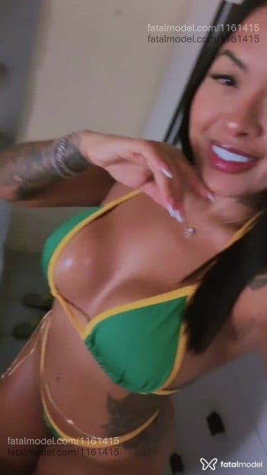 Acompanhante mulher morena (o) de olhos pretos - Grazyy Santtos
