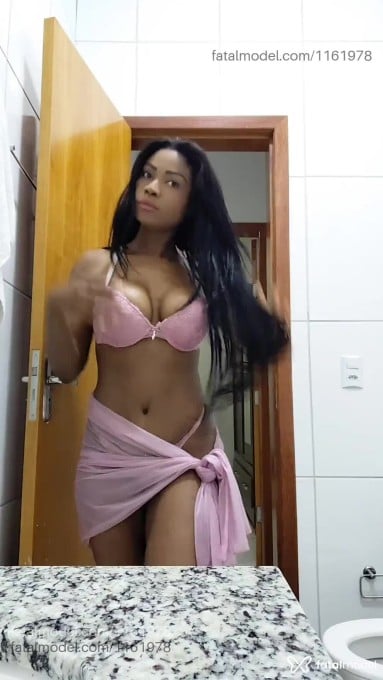 Acompanhante mulher morena (o) de olhos pretos em Rio Verde - Amanda Linsss