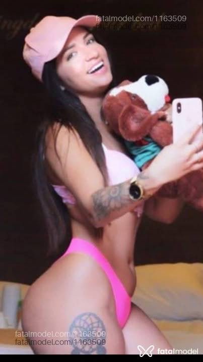 Acompanhante mulher morena (o) de olhos mel - Bruna Acompanhante mulher morena (o) de olhos mel - Bruna