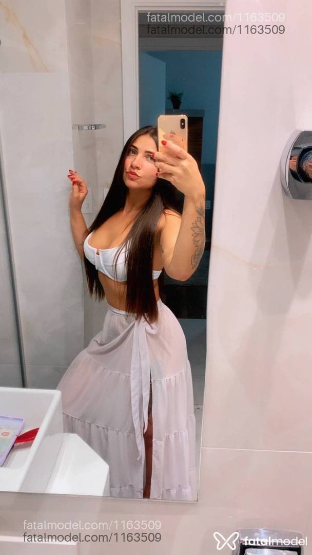 Acompanhante mulher morena (o) de olhos mel em Uberaba - Alice buarque
