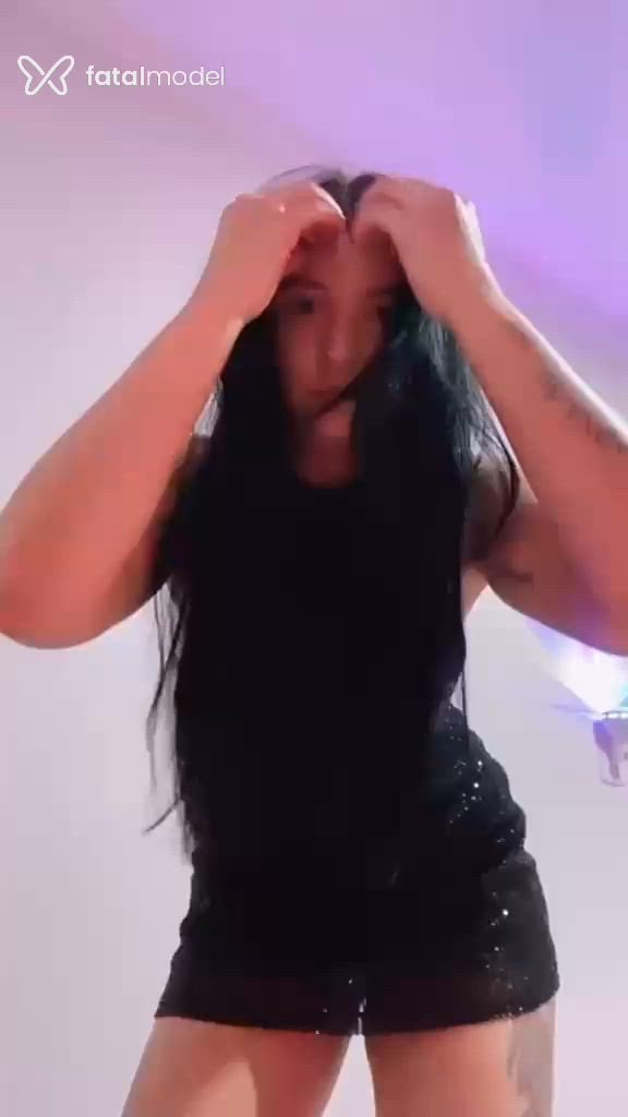 Acompanhante mulher morena (o) de olhos mel - Bruna Acompanhante mulher morena (o) de olhos mel - Bruna