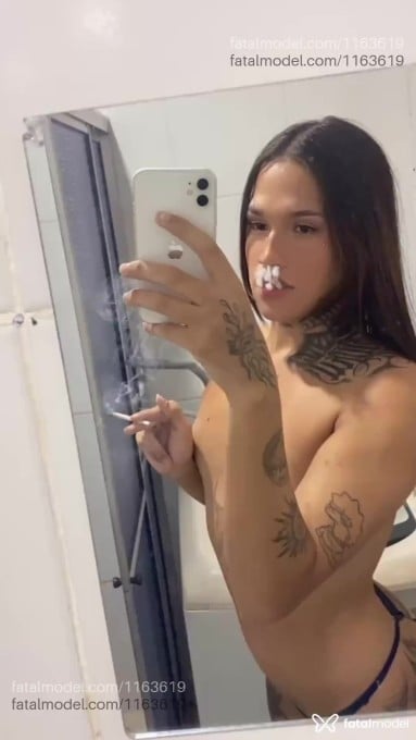 Acompanhante mulher trans com cabelo castanho de olhos castanhos em Cascavel - Rafaela
